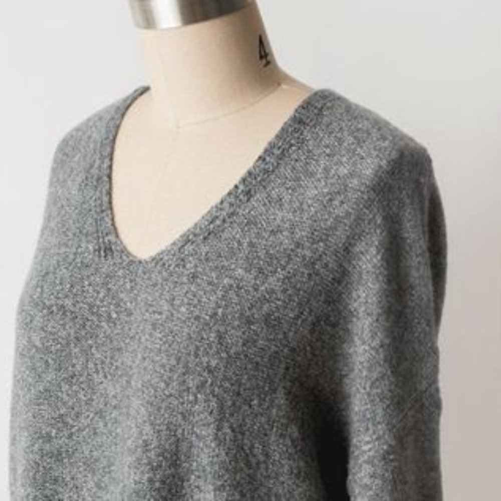 Neuflora Grey Textured Sweater